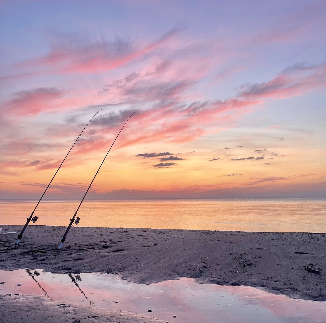 Закат на Куршской косе во время рыбалки КамбалаТур, Калининград